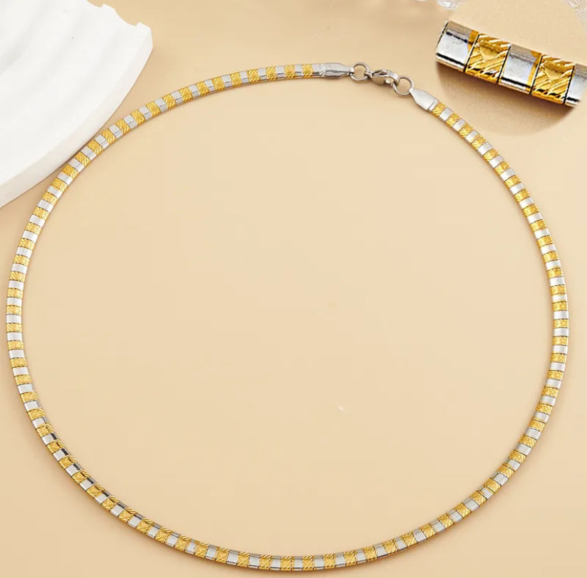 Collier Le Caire